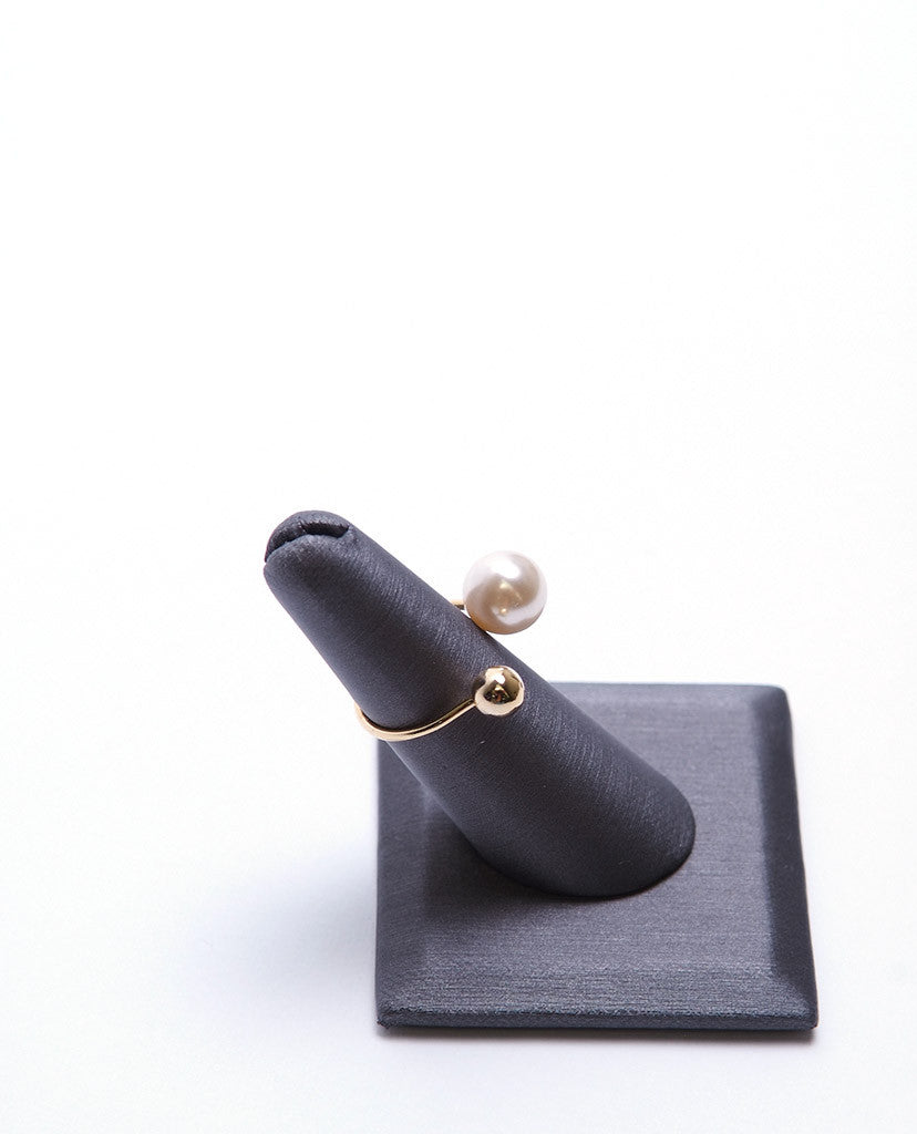 Pearl & Gold Ring - Piin | www.ShopPiin.com