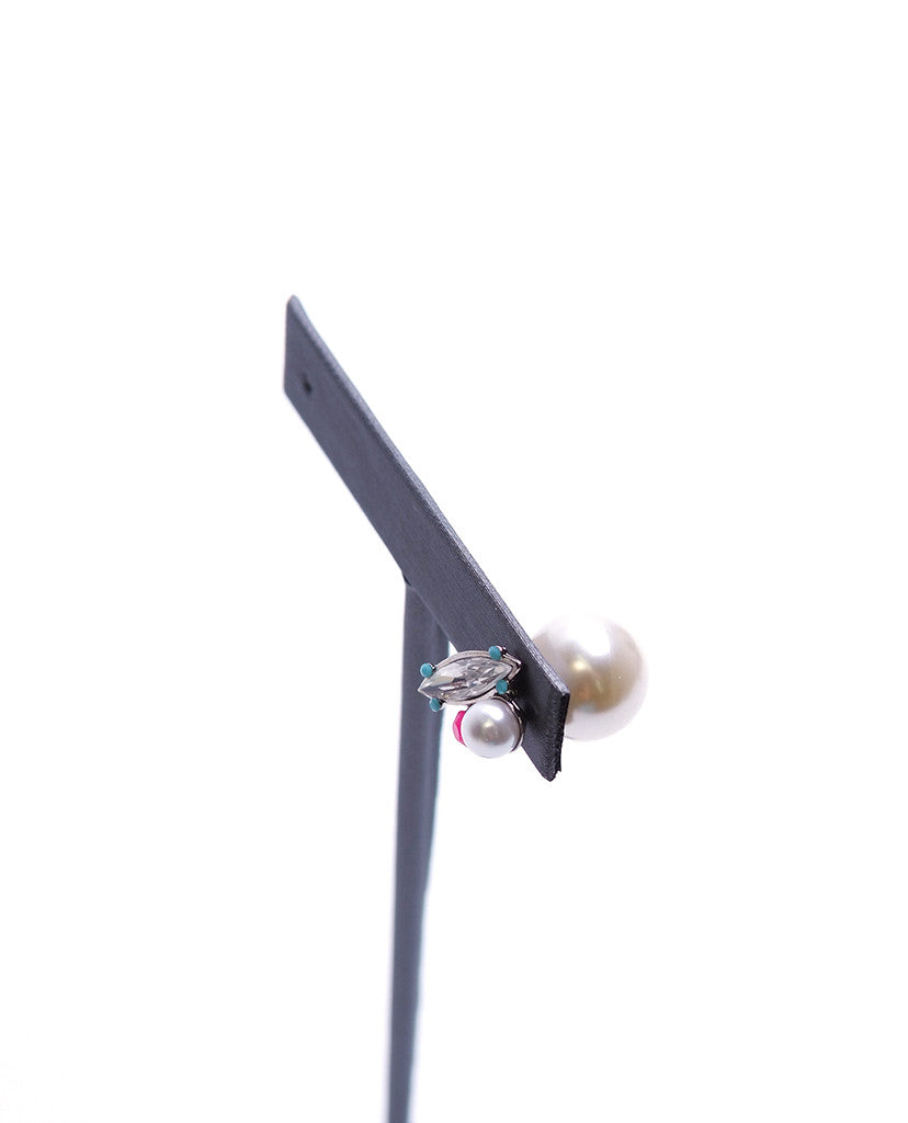 Two Sides Pearl Earrings - Piin | www.ShopPiin.com