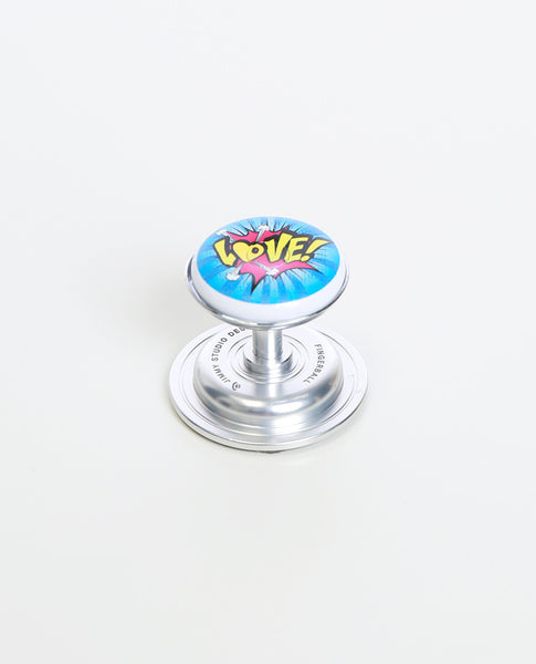 Fingerball Shutter "Love" - Piin | www.ShopPiin.com