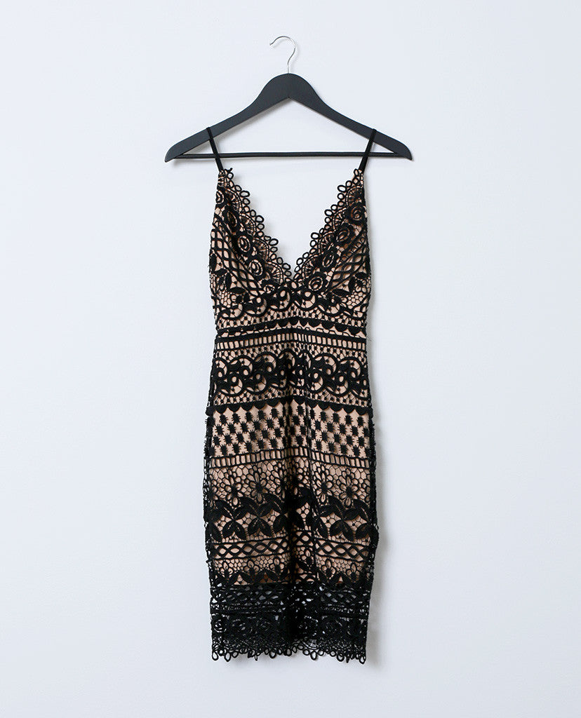 Breathtaking Lace Dress - Black/Nude L Breathtaking Lace Dress - Black/Nude L